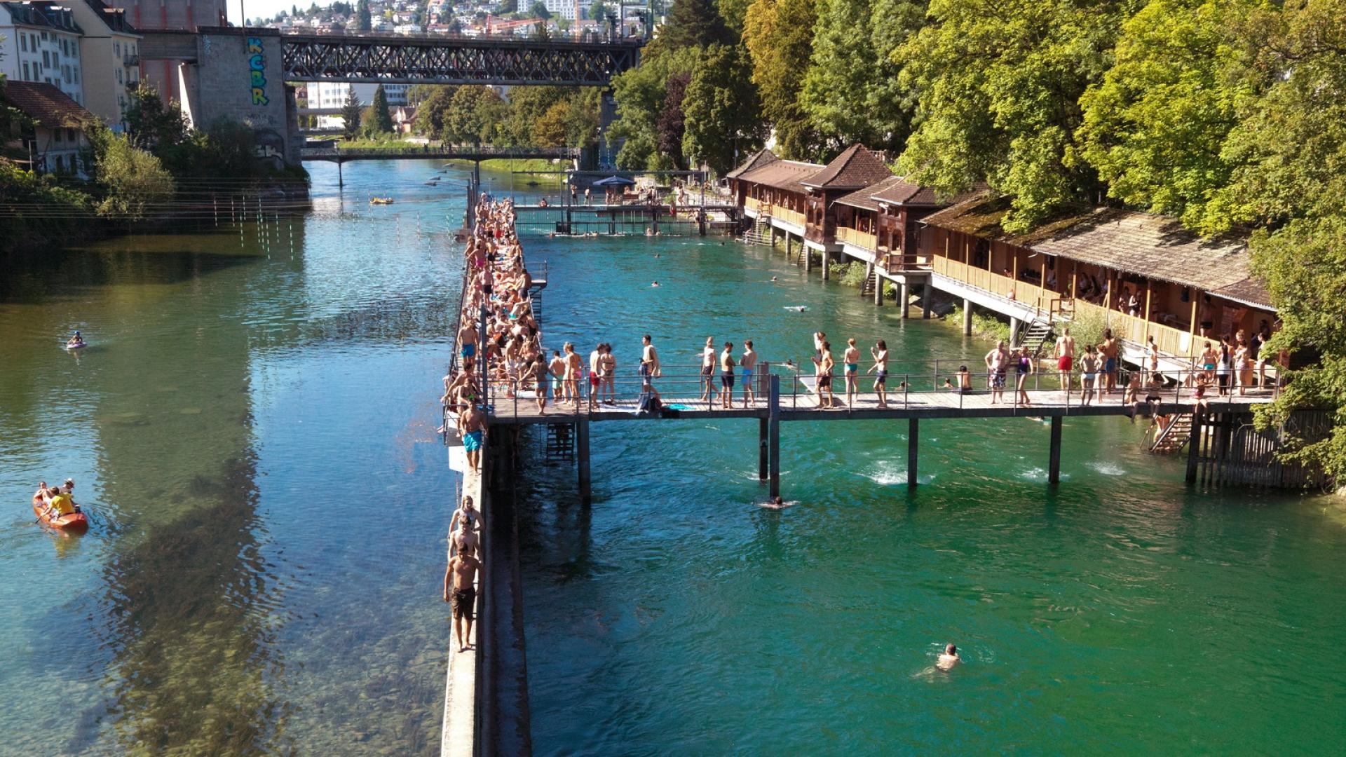 Flussbad Unterer Letten in Zurich